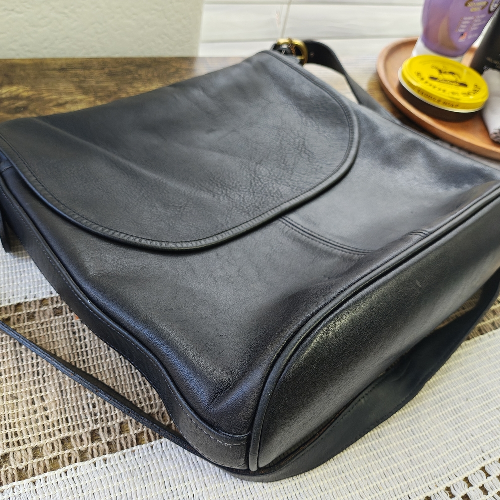 Vintage Coach Black Leather Bag
